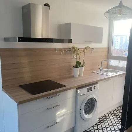 T3 Lyon 8 Parc Parilly-eurexpo -9min En Voiture * Venissieux